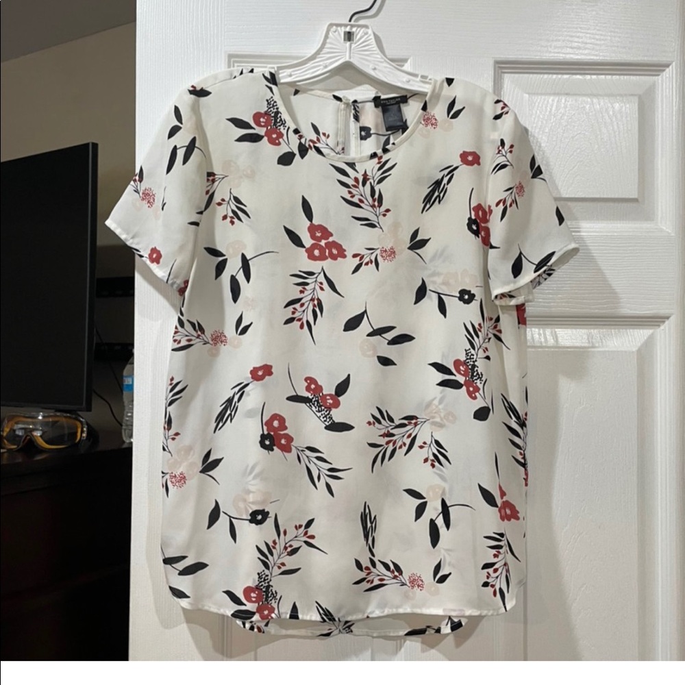 Ann Taylor small printed blouse